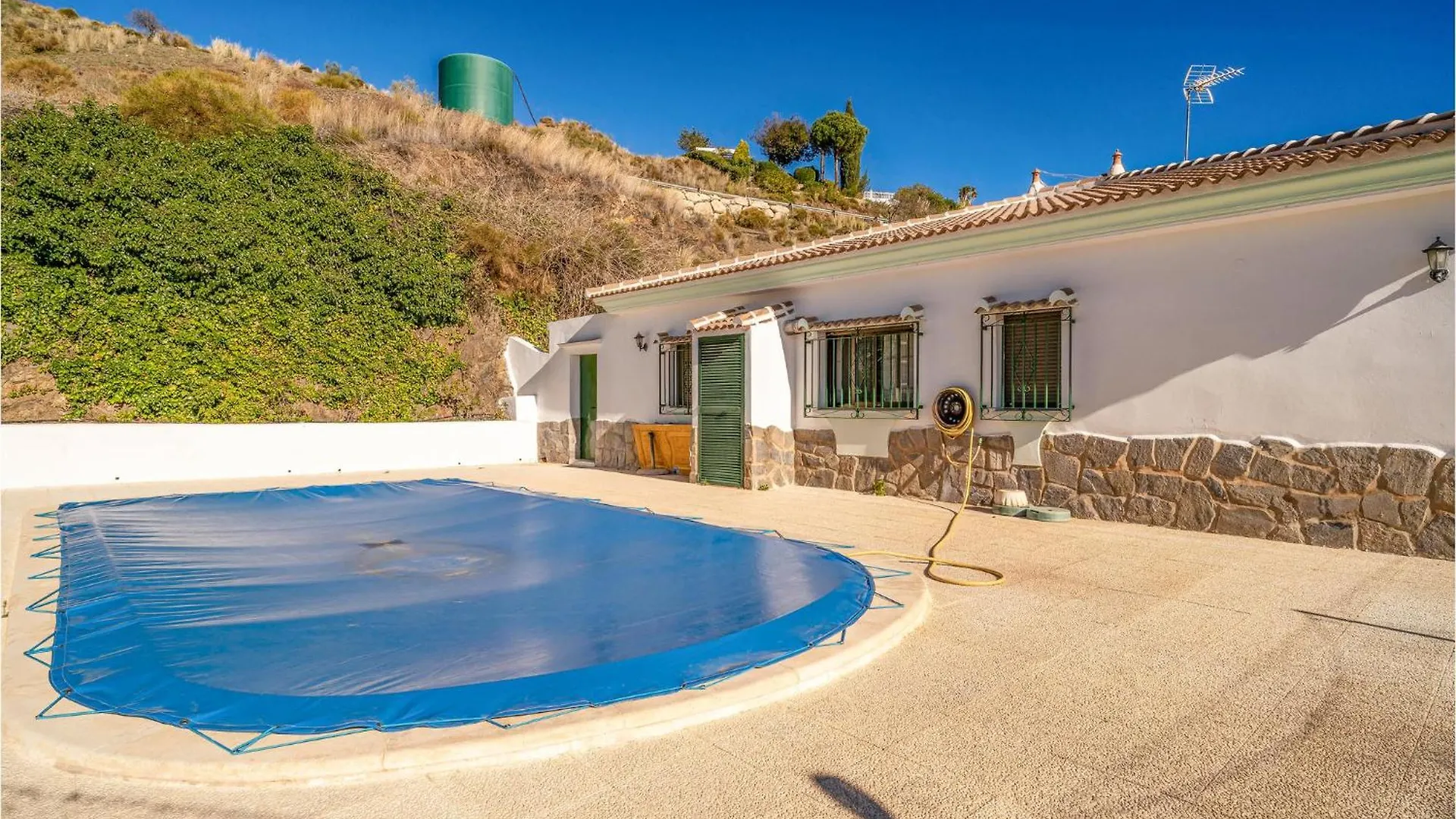 Pet Friendly Home In Sedella With Kitchenette