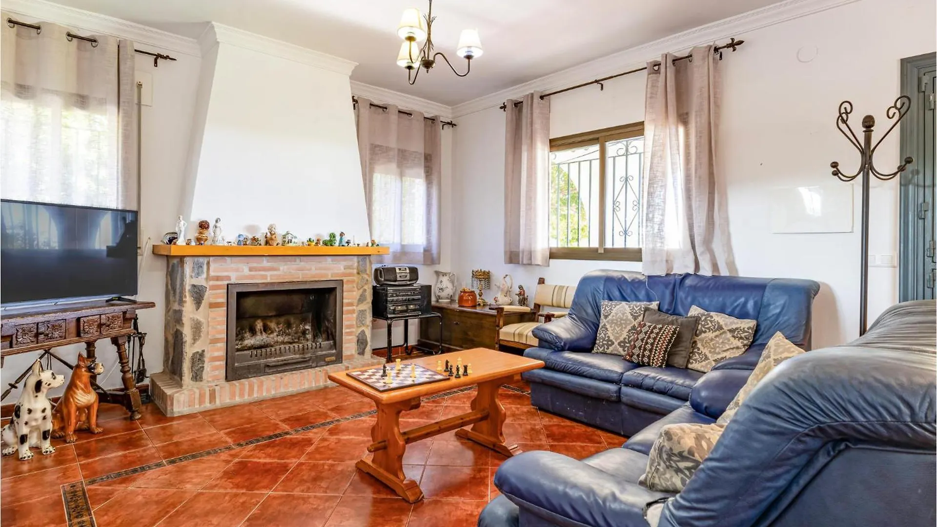 Pet Friendly Home In Sedella With Kitchenette 0*,