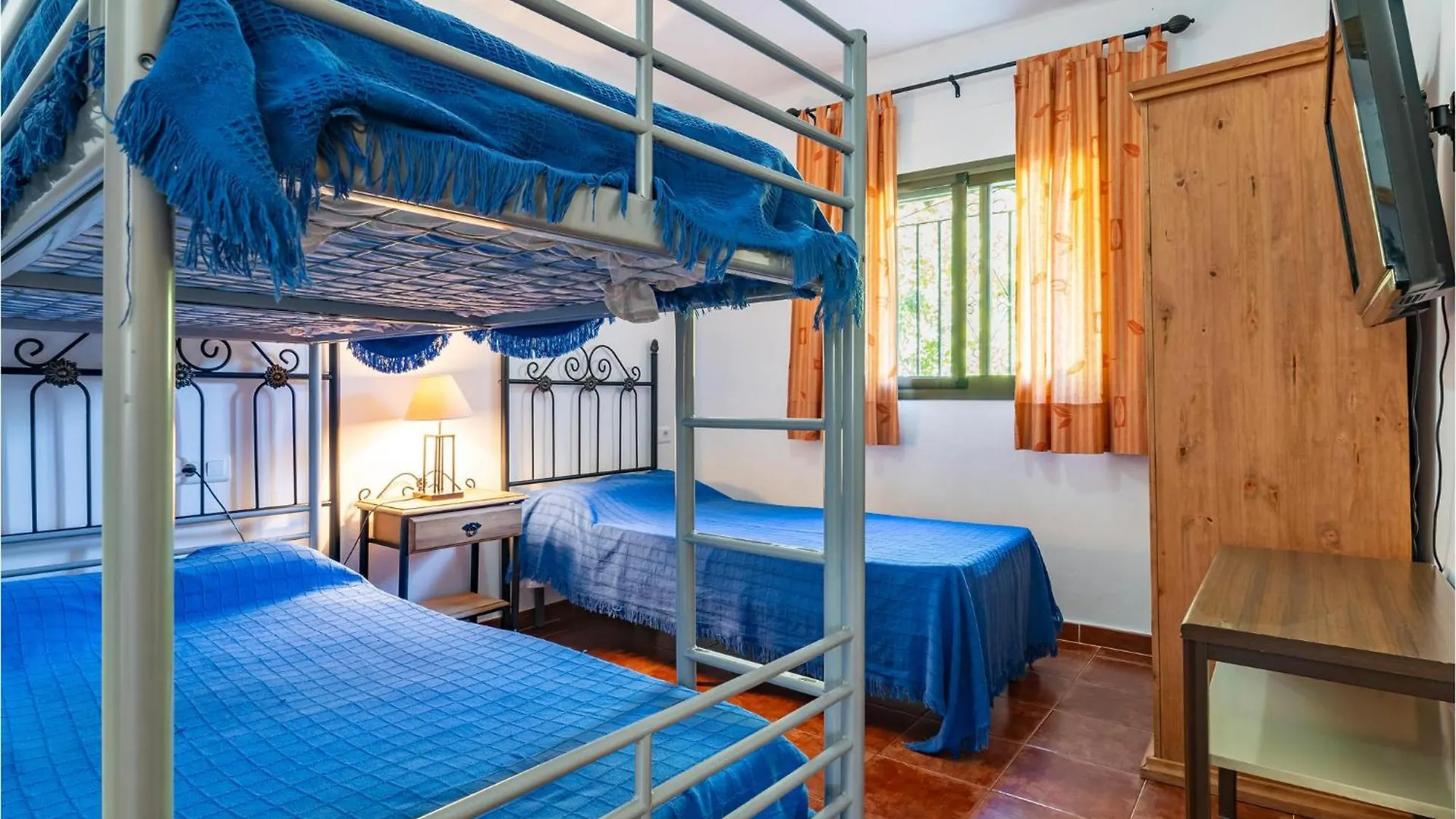 Pet Friendly Home In Sedella With Kitchenette
